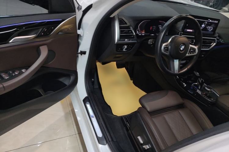 Used BMW X3 2022 xDrive25i M Sport Package Driver Seat