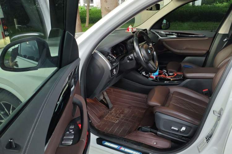 Used BMW X3 2022 xDrive25i M Sport Package Driver Seat
