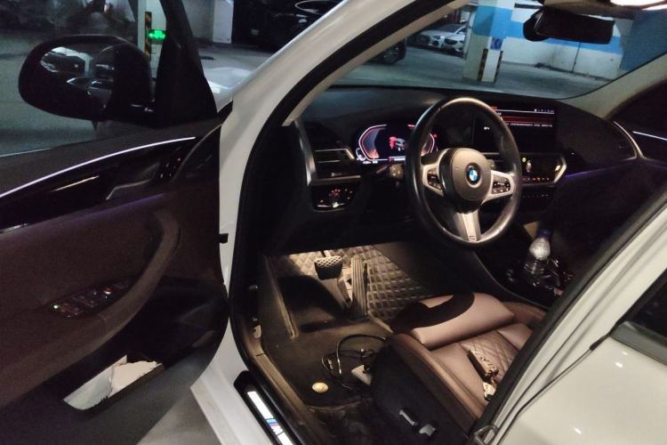 Used BMW X3 2022 xDrive25i M Sport Package Driver Seat