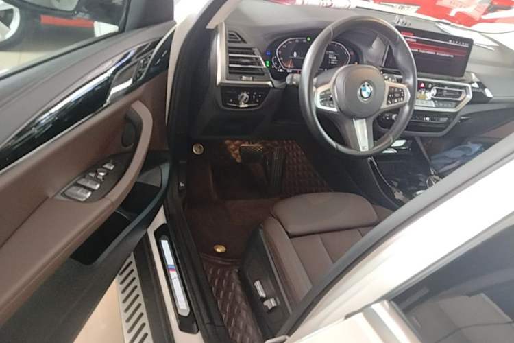 Used BMW X3 2022 Restyled xDrive25i M Sport Package Driver Seat