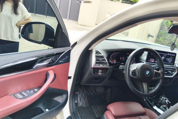 Used BMW X3 2022 xDrive25i M Sport Package Driver Seat