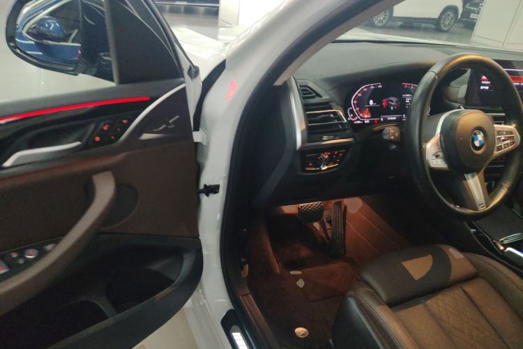 Used BMW X3 2022 Restyled xDrive25i M Sport Package Driver Seat