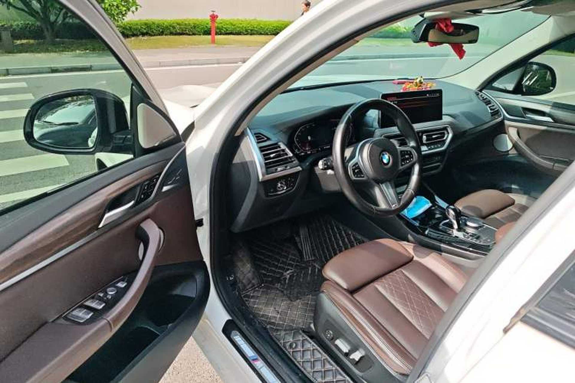 Used BMW X3 2022 xDrive30i Luxury Model M Night Sky Package Driver Seat