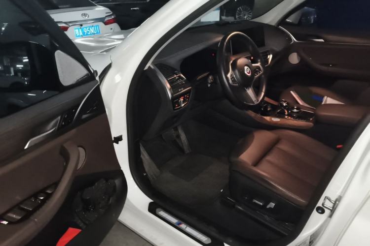 Used BMW X3 2022 Facelift xDrive30i Luxury Edition M Night Edition Package Driver Seat