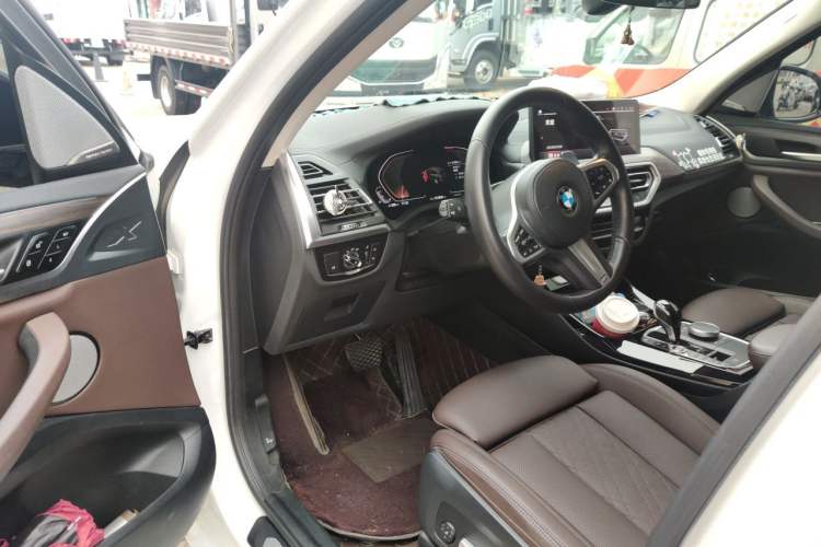 Used BMW X3 2022 xDrive30i Luxury Model M Night Sky Package Driver Seat
