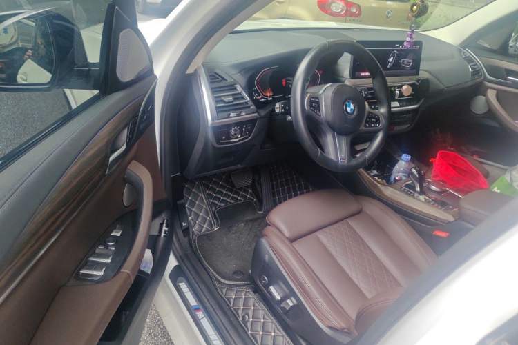 Used BMW X3 2022 Facelift xDrive30i Luxury Edition M Night Edition Package Driver Seat