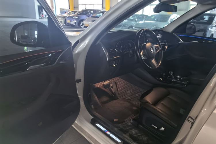 Used BMW X3 2022 xDrive25i M Sport Package Driver Seat