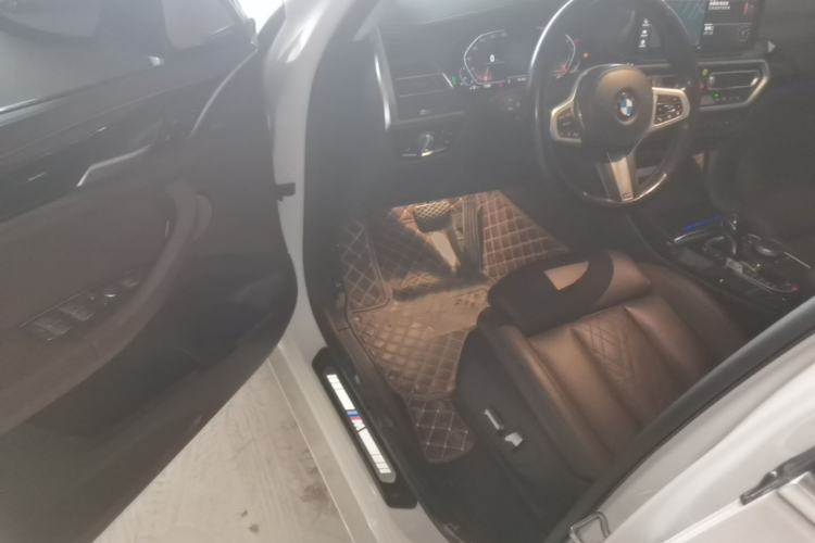 Used BMW X3 2022 xDrive25i M Sport Package Driver Seat