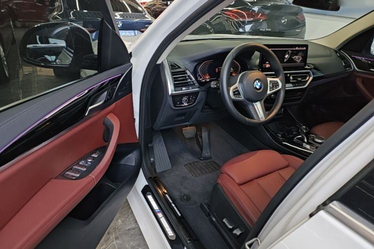 Used BMW X3 2022 xDrive25i M Sport Package Driver Seat