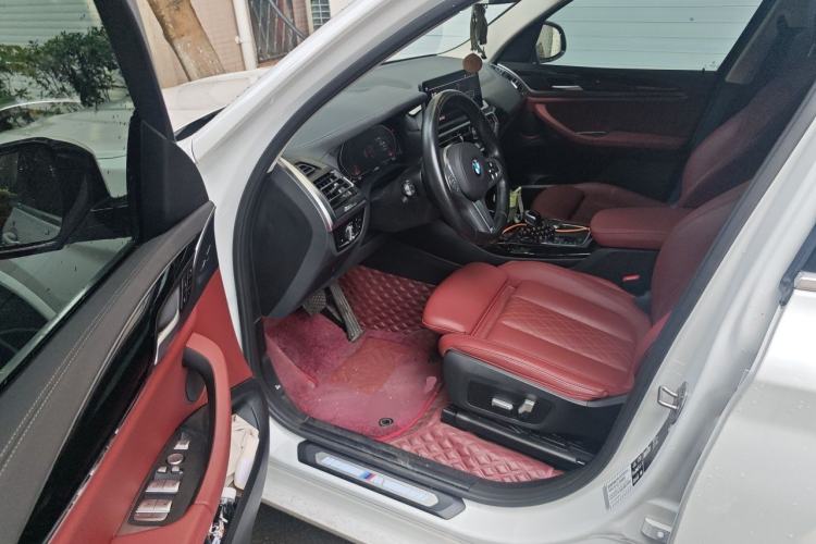 Used BMW X3 2022 xDrive25i M Sport Package Driver Seat