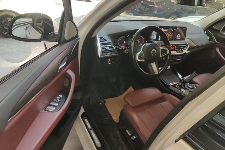 Used BMW X3 2022 xDrive30i Luxury Model M Night Sky Package Driver Seat