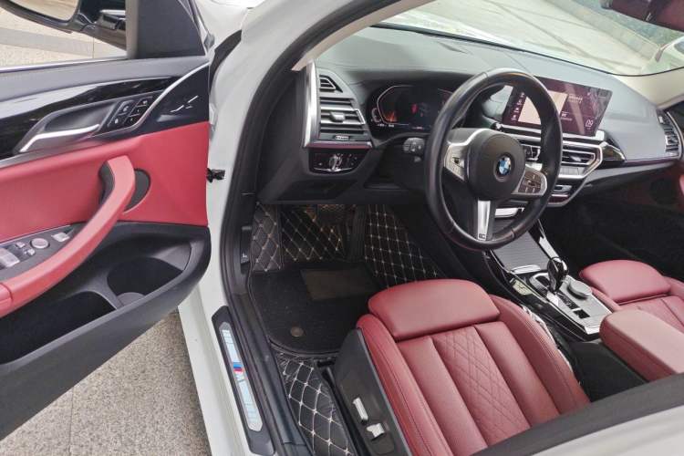 Used BMW X3 2022 Restyled xDrive25i M Sport Package Driver Seat