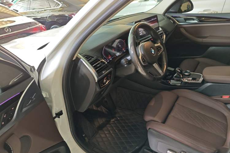 Used BMW X3 2022 xDrive25i M Sport Package Driver Seat