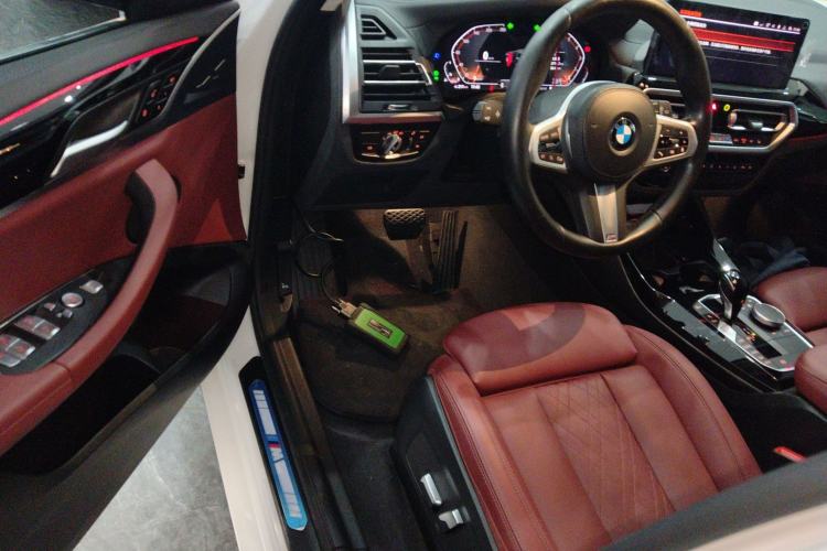 Used BMW X3 2022 xDrive25i M Sport Package Driver Seat