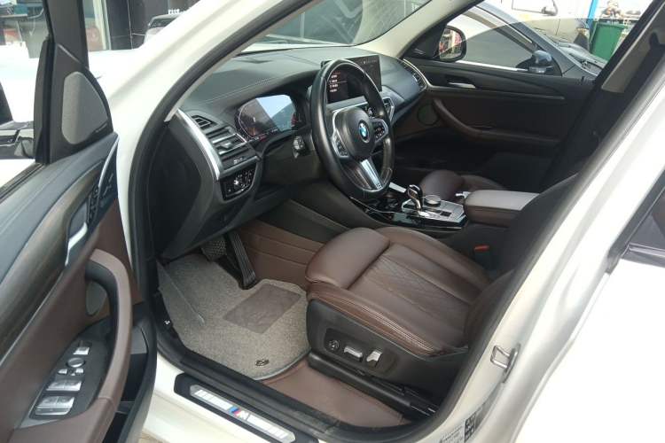 Used BMW X3 2022 xDrive30i Luxury Model M Night Sky Package Driver Seat
