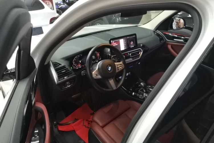 Used BMW X3 2022 Restyled xDrive25i M Sport Package Driver Seat
