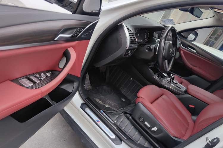 Used BMW X3 2022 xDrive30i Luxury Model M Night Sky Package Driver Seat