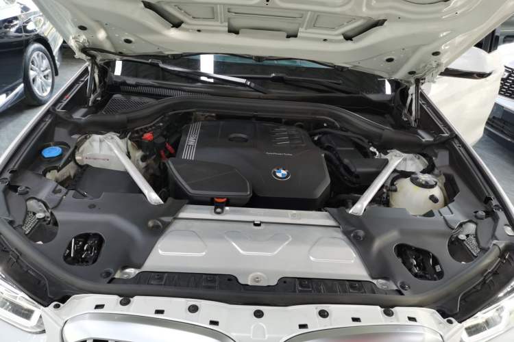 Used BMW X3 2022 Restyled xDrive25i M Sport Package Engine Bay