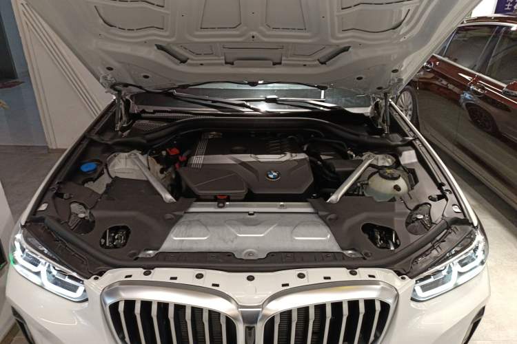 Used BMW X3 2022 Restyled xDrive25i M Sport Package Engine Bay