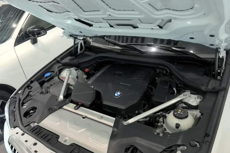 Used BMW X3 2022 Restyled xDrive25i M Sport Package Engine Bay
