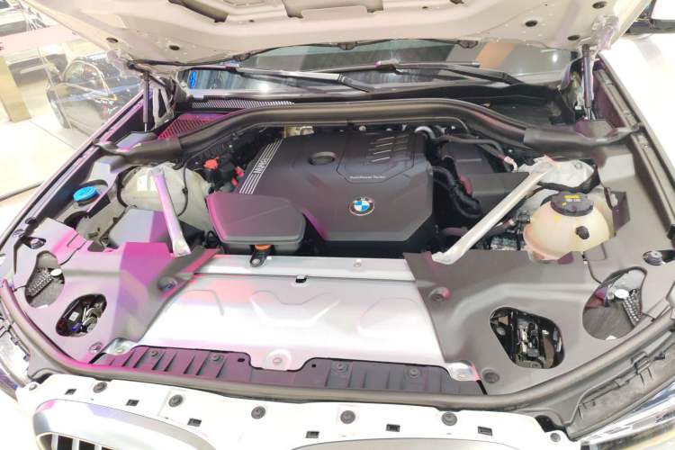 Used BMW X3 2022 xDrive25i M Sport Package Engine Bay
