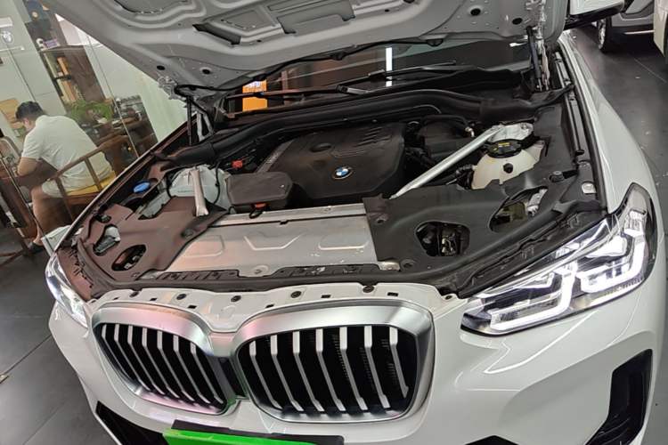 Used BMW X3 2022 Restyled xDrive25i M Sport Package Engine Bay