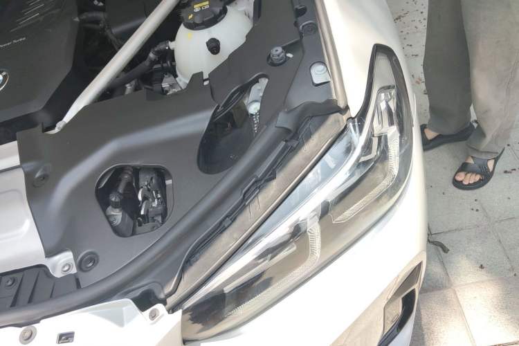 Used BMW X3 2022 xDrive25i M Sport Package Engine Bay Left