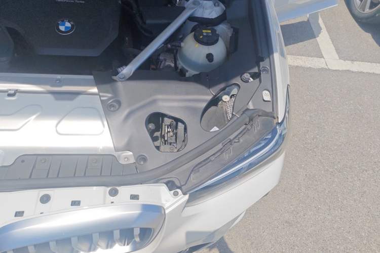 Used BMW X3 2022 xDrive25i M Sport Package Engine Bay Left