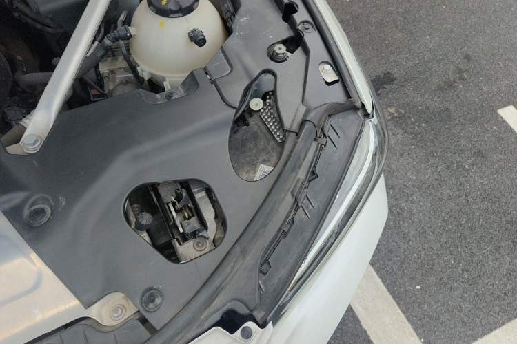 Used BMW X3 2022 xDrive25i M Sport Package Engine Bay Left