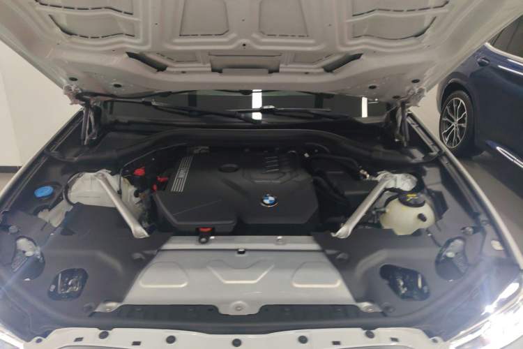 Used BMW X3 2022 Restyled xDrive25i M Sport Package Engine Bay