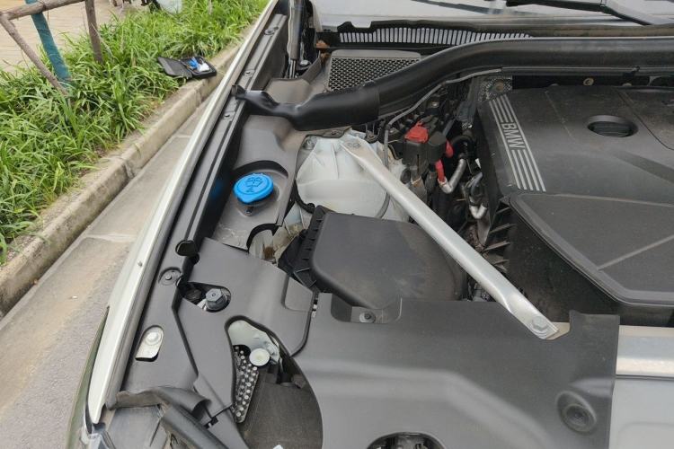 Used BMW X3 2022 Second Facelift xDrive30i Leading Edition M Night Sky Package Engine Bay Right