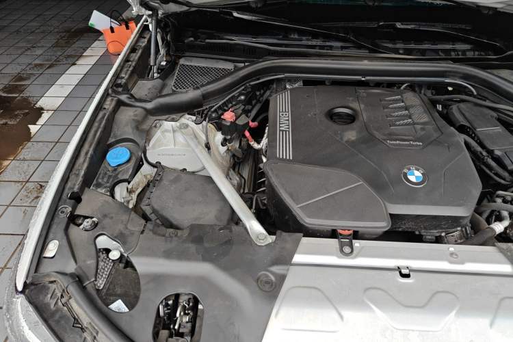 Used BMW X3 2022 xDrive25i M Sport Package Engine Bay Right