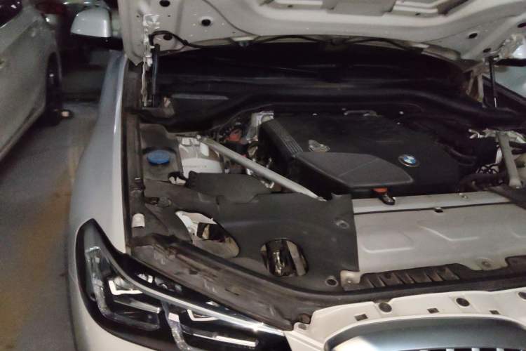 Used BMW X3 2022 xDrive25i M Sport Package Engine Bay Right