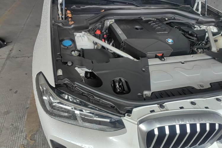 Used BMW X3 2022 xDrive25i M Sport Package Engine Bay Right