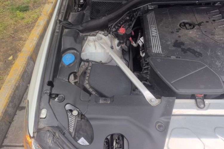 Used BMW X3 2022 xDrive25i M Sport Package Engine Bay Right