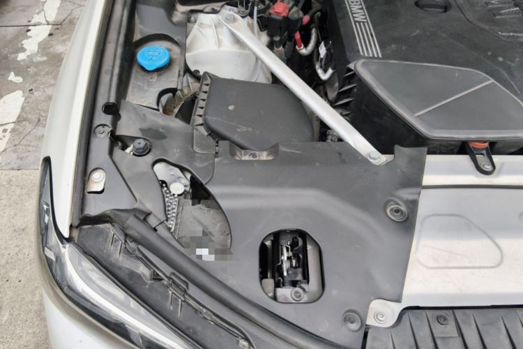 Used BMW X3 2022 Restyled xDrive25i M Sport Package Engine Bay Right