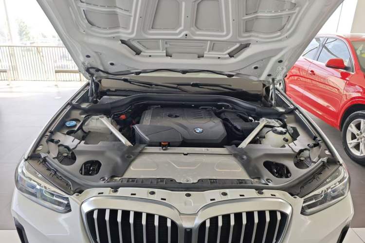 Used BMW X3 2022 Restyled xDrive25i M Sport Package Engine Bay
