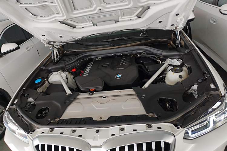 Used BMW X3 2022 Restyled xDrive25i M Sport Package Engine Bay