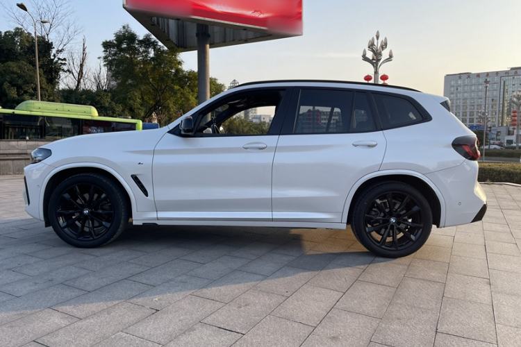 Used BMW X3 2022 Restyled xDrive30i Luxury Edition M Night Sky Package Exterior 2