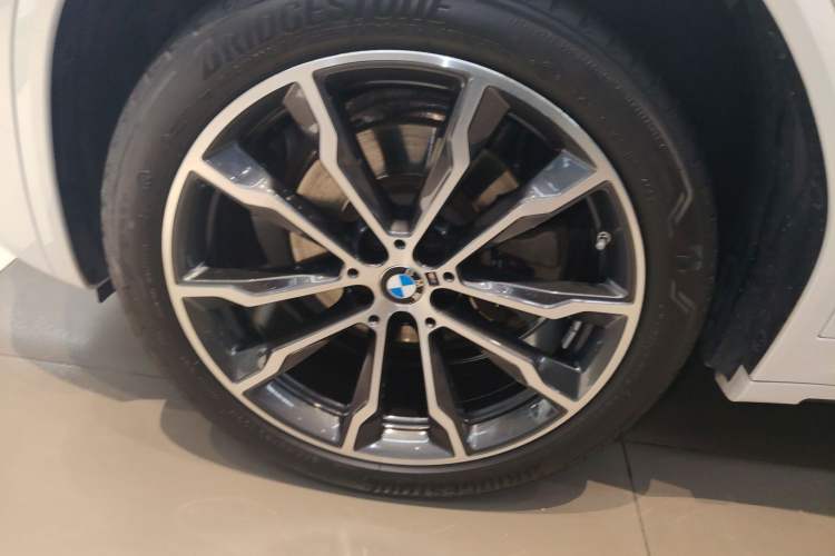 Used BMW X3 2022 xDrive30i Luxury Model M Night Sky Package Exterior 4