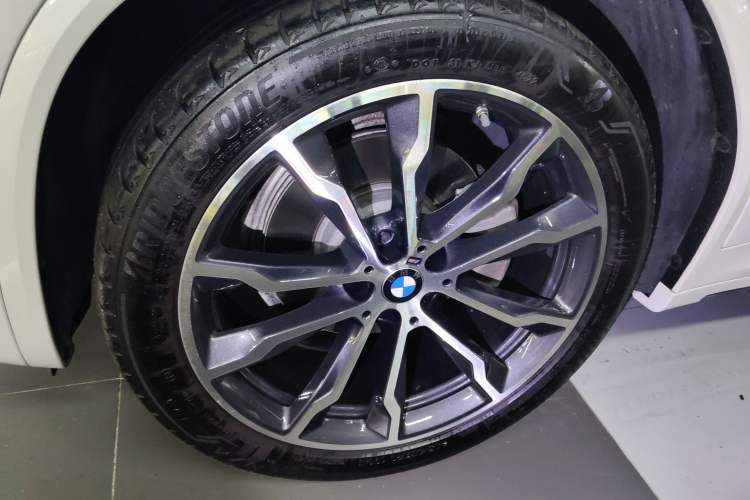 Used BMW X3 2022 Second Facelift xDrive30i Leading Edition M Night Sky Package Exterior 4
