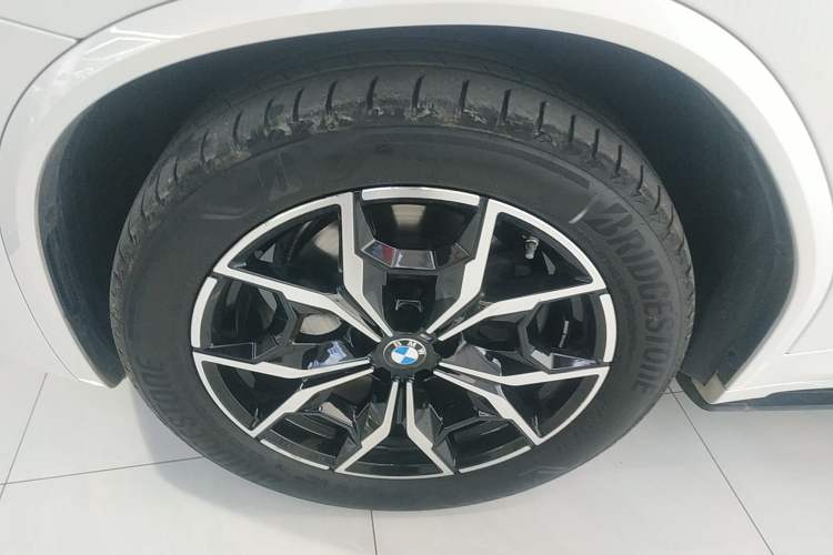 Used BMW X3 2022 Restyled xDrive25i M Sport Package Exterior 4
