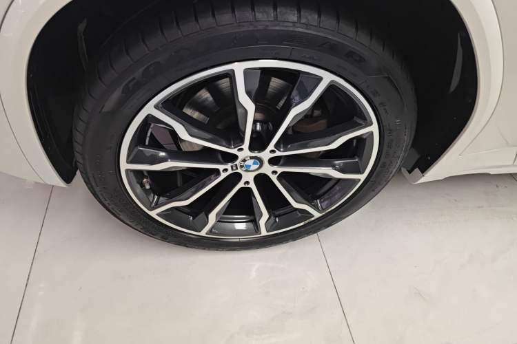 Used BMW X3 2022 Second Facelift xDrive30i Leading Edition M Night Sky Package Exterior 4