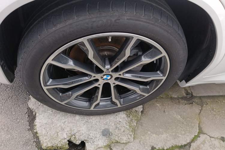 Used BMW X3 2022 Second Facelift xDrive30i Leading Edition M Night Sky Package Exterior 4