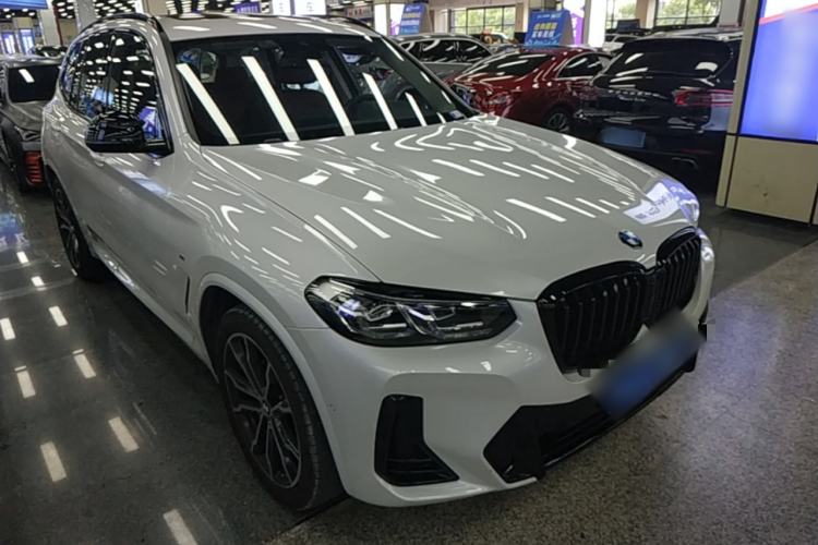 Used BMW X3 2022 Second Facelift xDrive30i Leading Edition M Night Sky Package Front Right 45 Deg