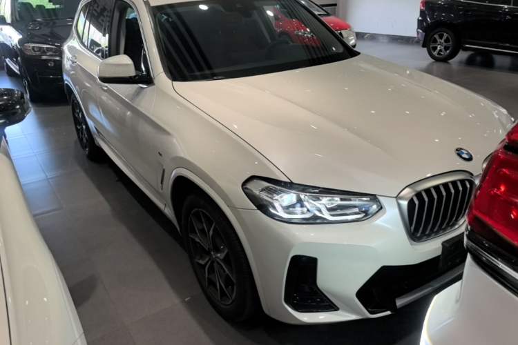 Used BMW X3 2022 Restyled xDrive25i M Sport Package Front Right 45 Deg
