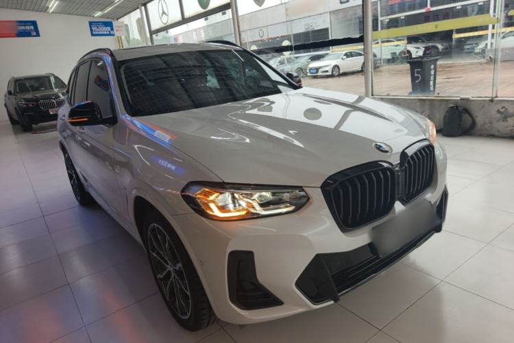 Used BMW X3 2022 Second Facelift xDrive30i Leading Edition M Night Sky Package Front Right 45 Deg
