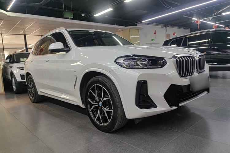 Used BMW X3 2022 xDrive25i M Sport Package Front Right 45 Deg