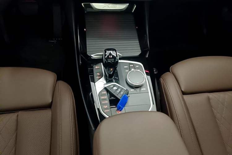 Used BMW X3 2022 Restyled xDrive25i M Sport Package Gear Lever