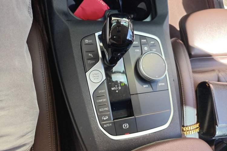 Used BMW X3 2022 xDrive25i M Sport Package Gear Lever